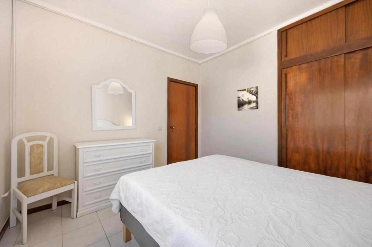Apartamentos Torre Da Rocha Frente Ao Mar Portimão Esterno foto